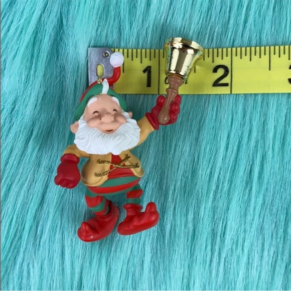 Hallmark Bell-Bearing Elf Vintage Keepsake Collectors Club 2000 Ornament - Picture 8 of 13